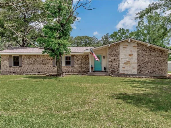 299 Forsythe Rd, Lufkin, TX 75901