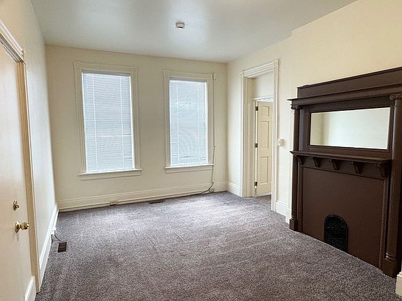 2nd image of 430 E King St APT 1
