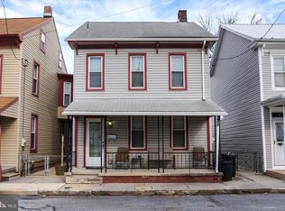 13 Moravian St, Lebanon, PA 17042