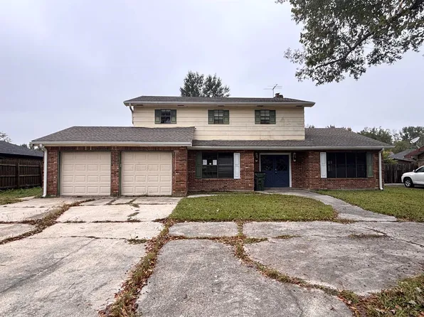 137 Glenhill Dr, Houma, LA 70363