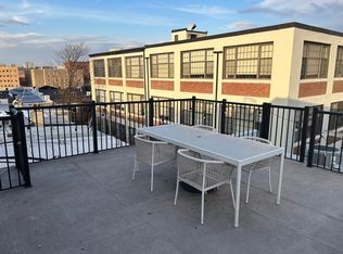 1309 N Calvert St APT 4, Baltimore, MD 21202