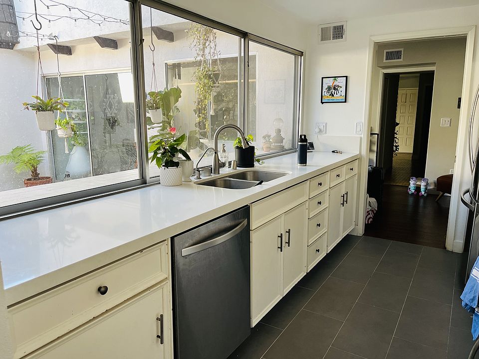 1st image of 4511 Collwood Ln #1