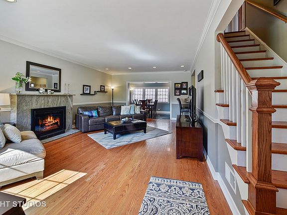 3rd image of 732 S Ashland Ave