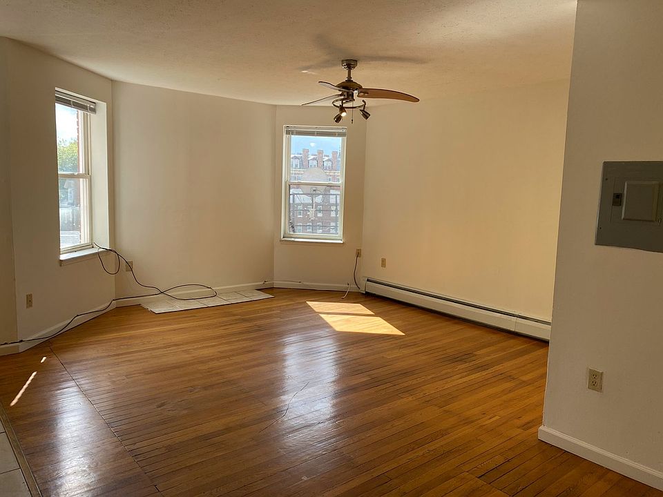 2712 Woodburn Avenue 2712 Woodburn Ave Cincinnati OH Zillow