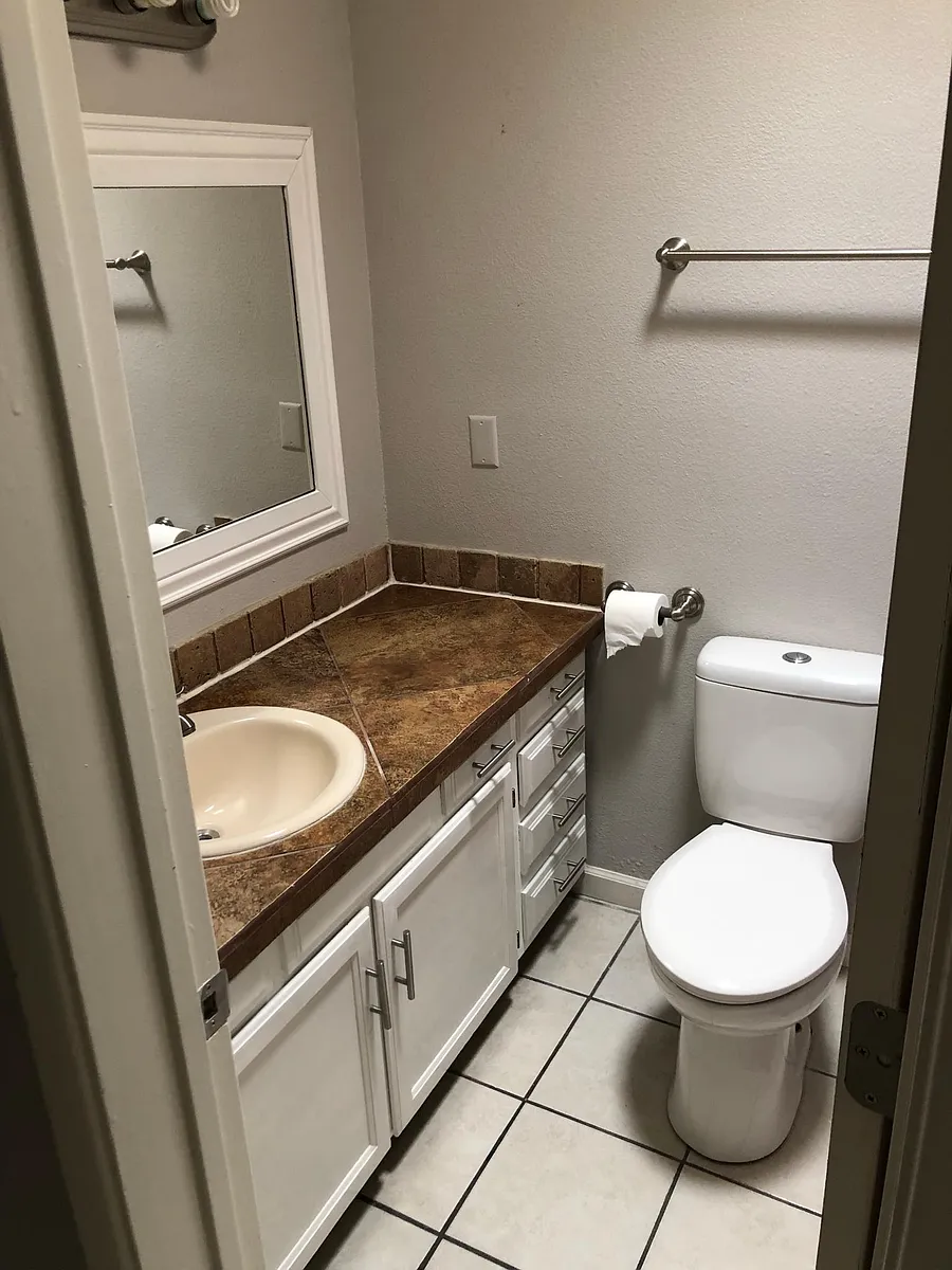 Building Photo - 712 W Limberlost Dr #52
