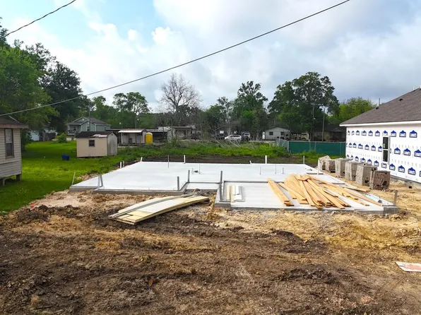 3475 Saint James Blvd, Beaumont, TX 77705