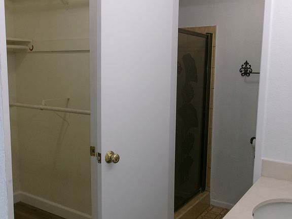 3rd image of 2272 N McDonald St