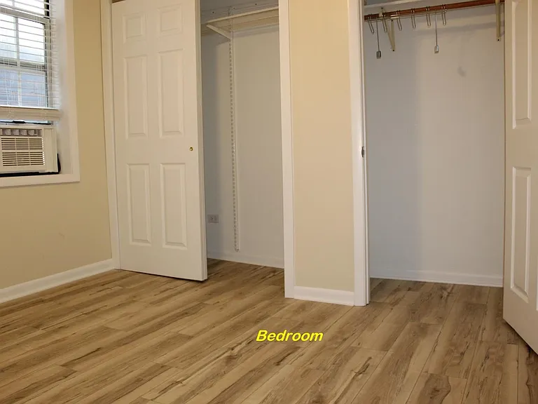 527 N Marshfield Ave #1R — Photo 12
