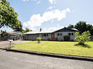 923 S 37th St, Springfield, OR 97478