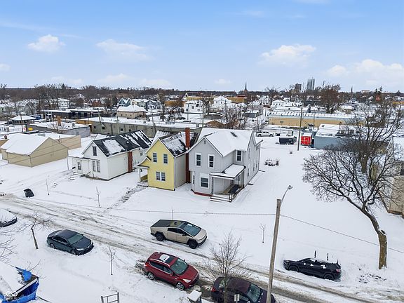 4th image of 125 Esmond St