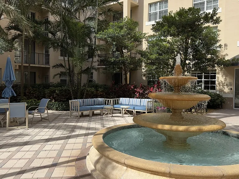 1801 N Flagler Dr #910 — Photo 31