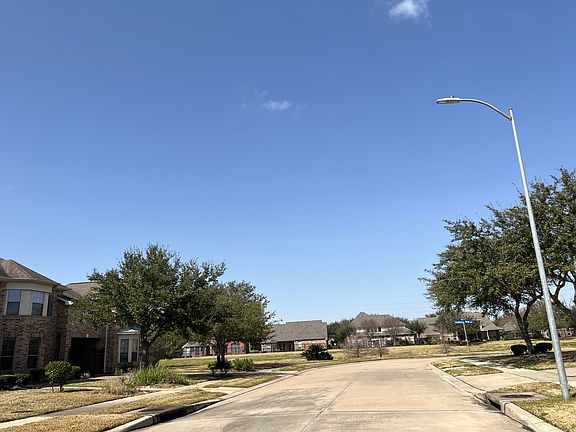 4th image of 1602 Wallberry Way