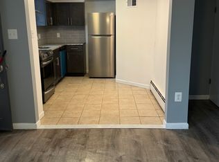 24 Woodlawn Ave #B, Willow Grove, PA 19090