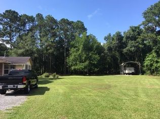 1043 Miller Ln SW, Darien, GA 31305