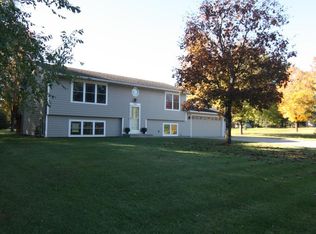 548 Prairie View Pl, Lino Lakes, MN 55014