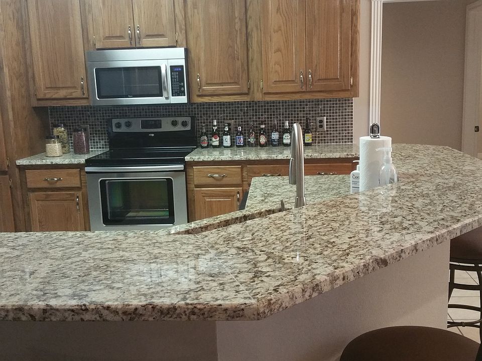 1st image of 6704 Palisades Dr