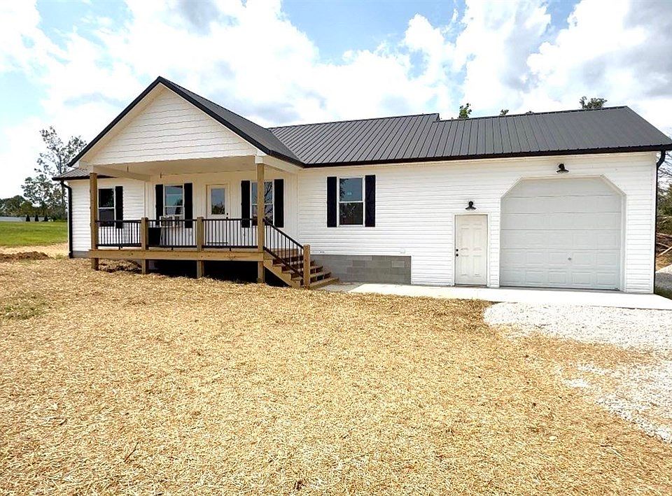 1st image of 3279 Broadford Rd