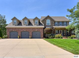 1441 Ranch Cir, Papillion, NE 68046