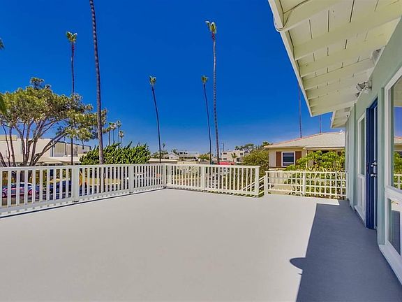 3rd image of 4962 W Point Loma Blvd
