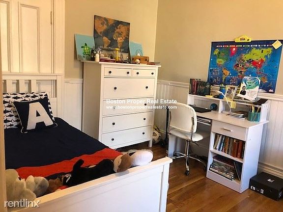 119 Commonwealth #8 Boston - Back Bay Unit Photo 4