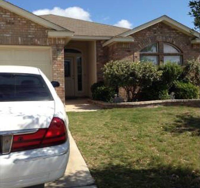 2nd image of 917 Flanagan Dr