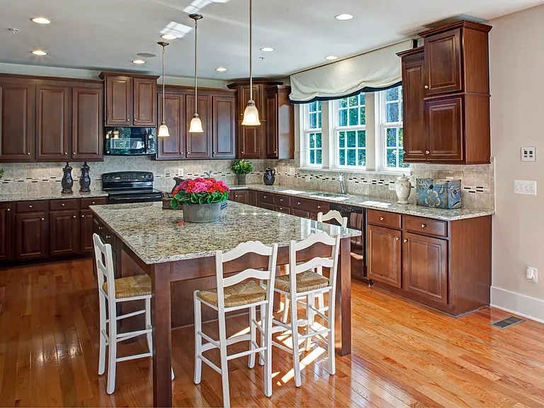 2191 Potomac River Blvd — Photo 12