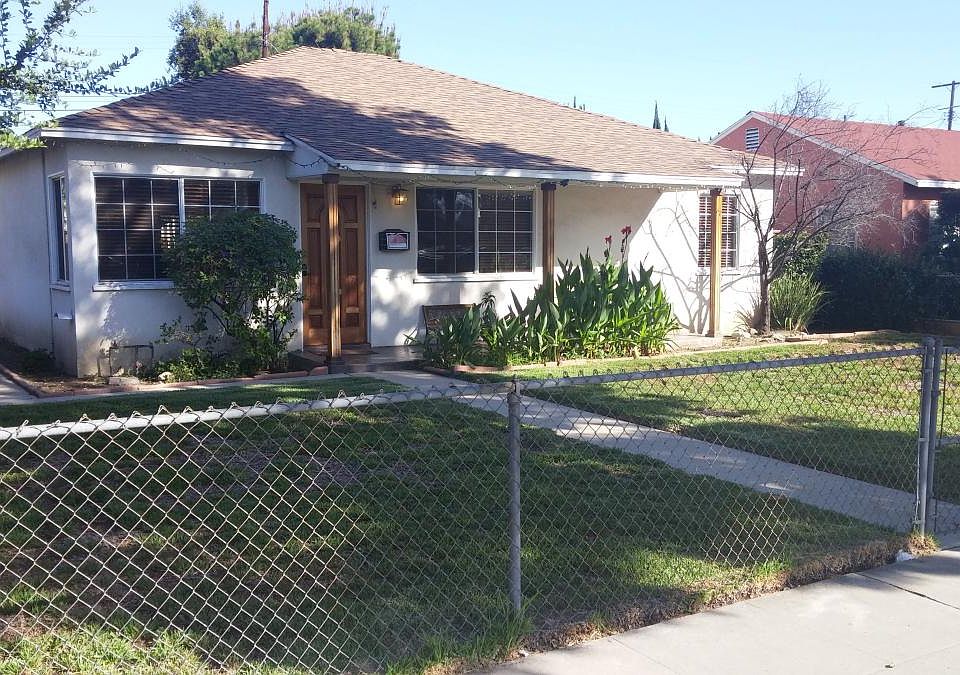 1st image of 8220 White Oak Ave