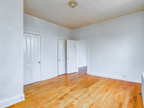 3rd image of 391 Forrest St APT 6