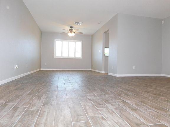 3rd image of 5437 W Townley Ave