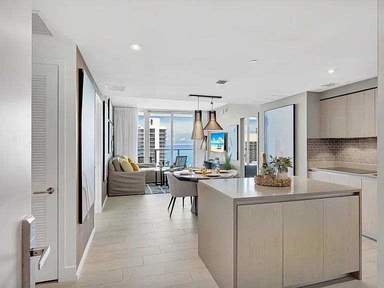 4010 S Ocean Dr #ID1227275P — Photo 39