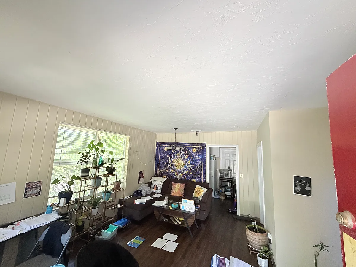 Building Photo - 812 Buena Vista Dr