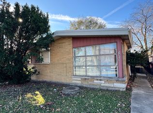 9404 S Parnell Ave, Chicago, IL 60620