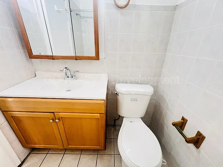 6124 S Whipple St #3 — Photo 8