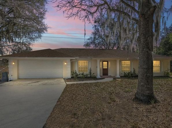 209 Grassy Lakes Rd, Minneola, FL 34715 – 3-bedroom rental in Minneola