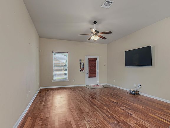 5th image of 17018 Enterprise Ave