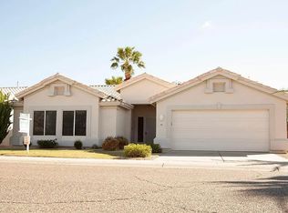 6927 W Robin Ln, Glendale, AZ 85310