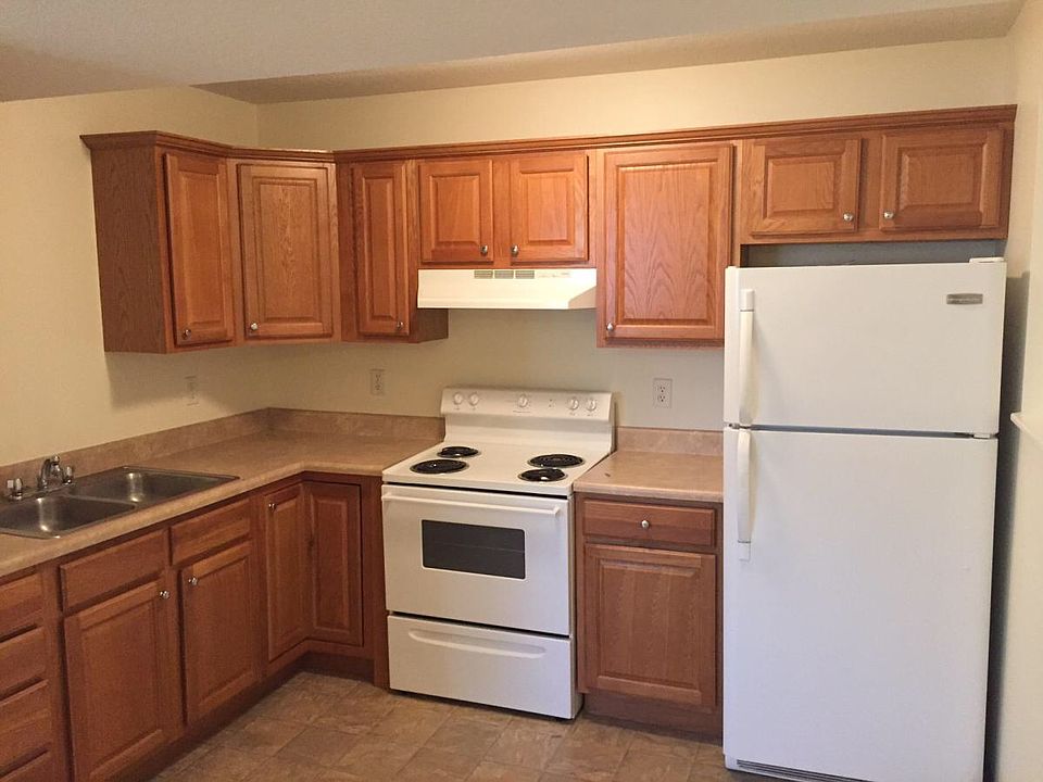 2nd image of 107 Crestview Dr APT E3