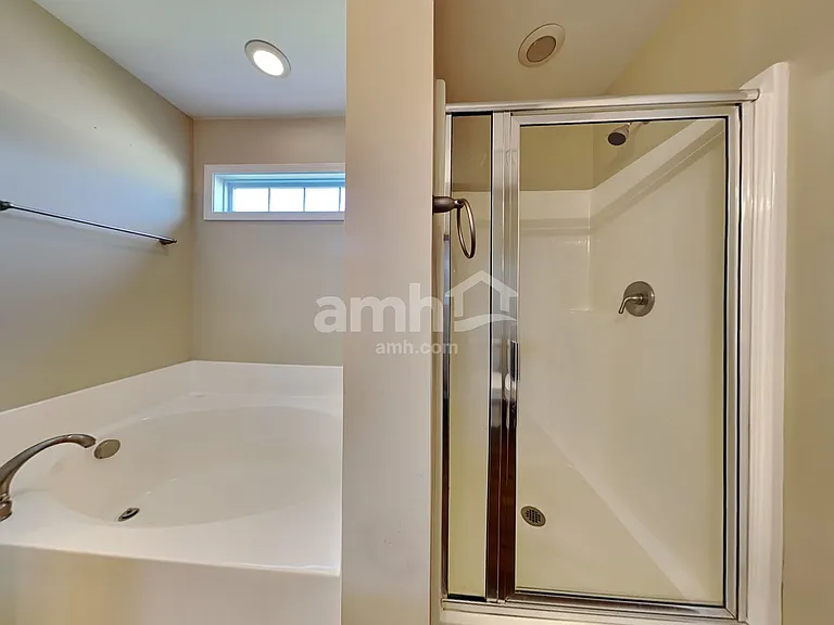 7778 Discovery Rd — Photo 14