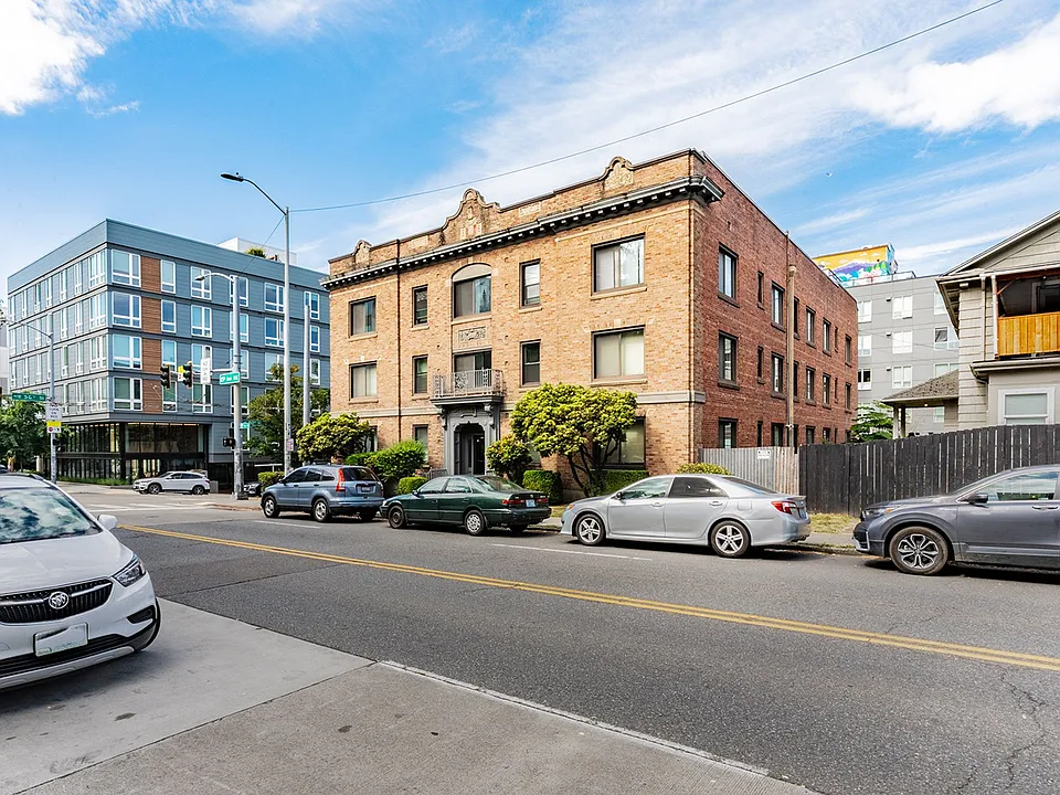Davison Apartments