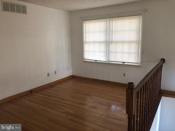 2nd image of 1658 Marley Ave