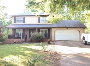 2041 Hunters Cove Dr, Lawrenceville, GA 30044