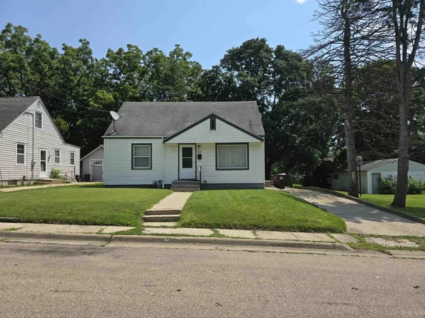 615 Hillsdale St, Rockford, IL 61107
