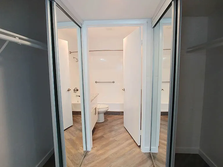 Villa De Adel Apts — Photo 183