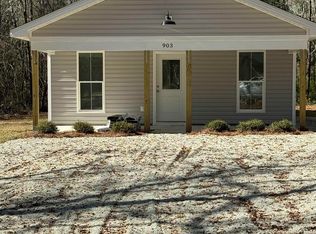 903 Lakeside Dr, Georgetown, SC 29440