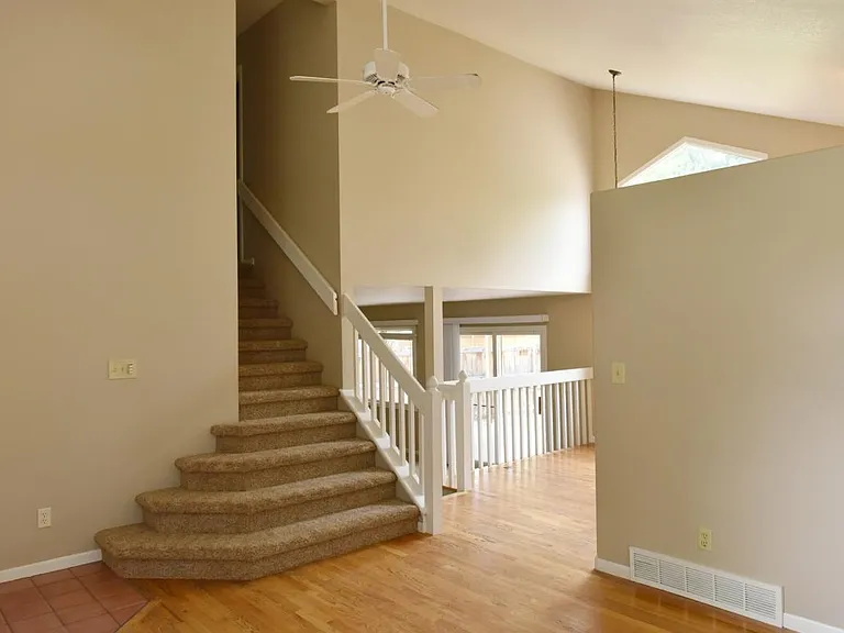 3353 Laredo Ln — Photo 6