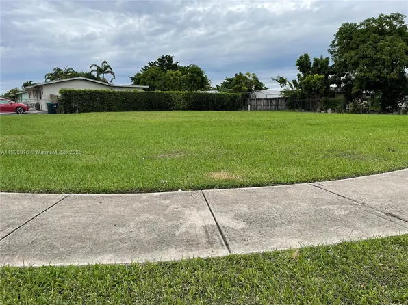 14441 SW 296th St, Homestead, FL 33033