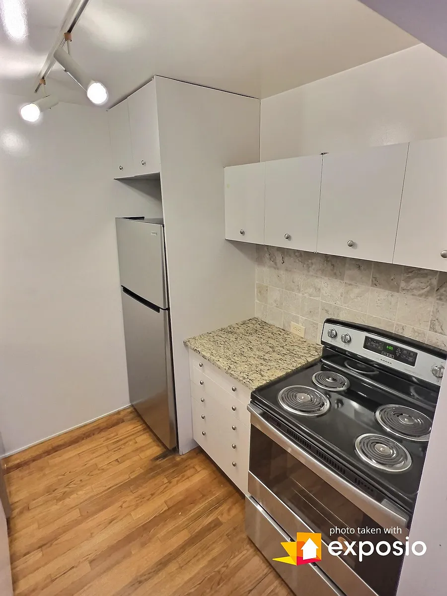 Building Photo - 210 N Clemson Ave #1