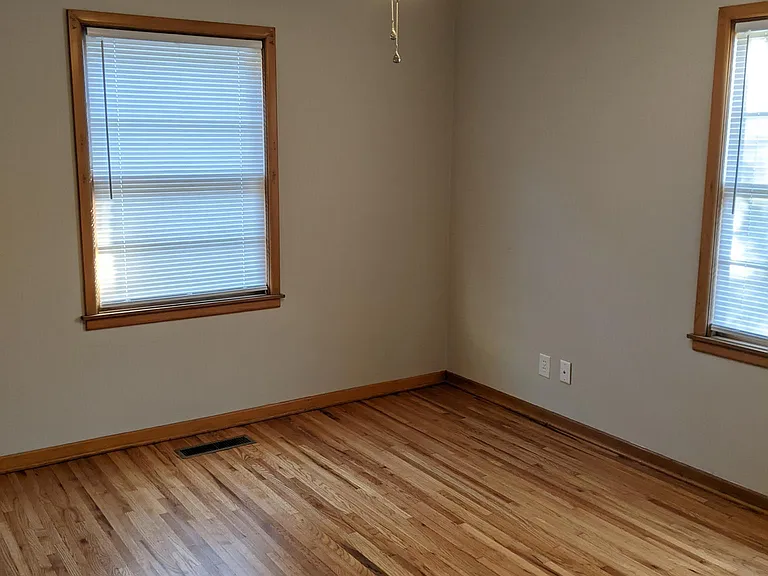 1309 S Hydraulic St — Photo 4