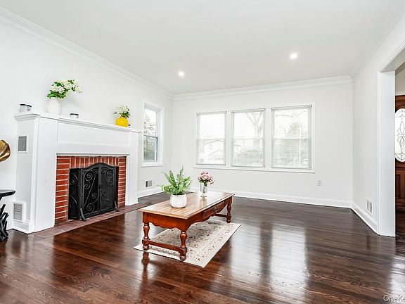 4th image of 15 Waring Road