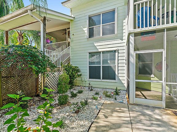 5th image of 1810 SE Hideaway Circle #1810
